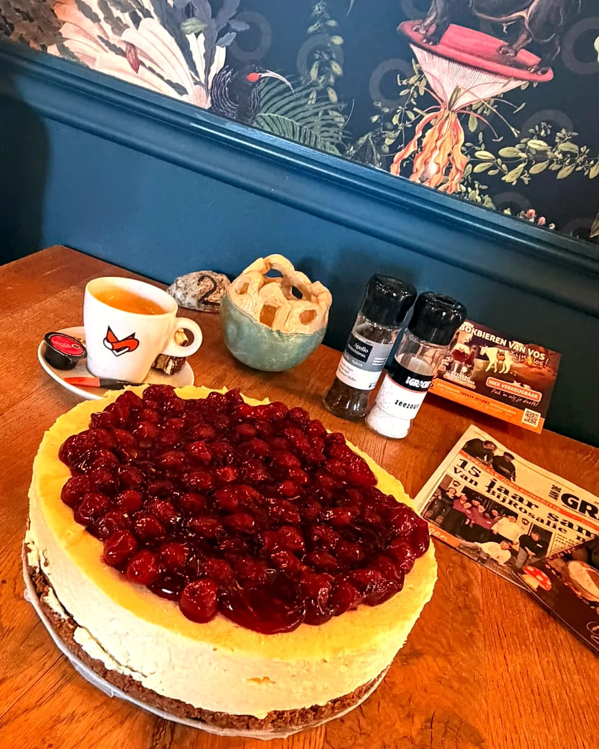 Monchoutaart op tafel bij Aan de Gracht